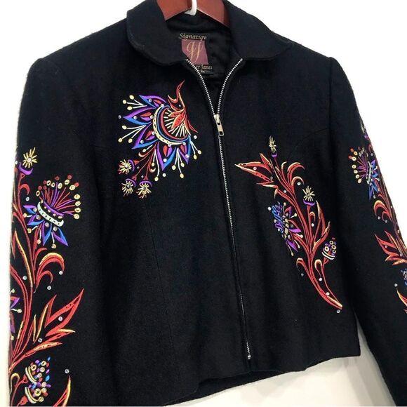 Signature Gordon & James Black Wool Colorful Embroidered Crop Jacket - Picture 2 of 15